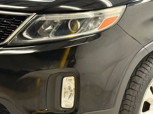 Used 2014 Kia Sorento EX image 4