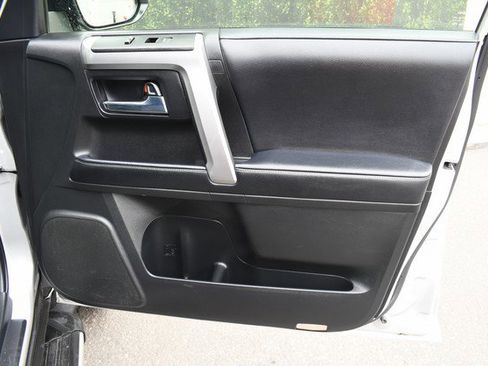 Certified 2023 Toyota 4Runner SR5 AWD/4WD image 23
