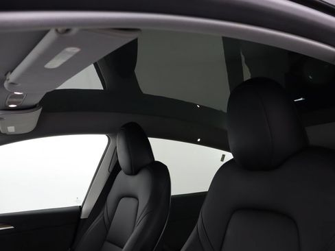Used 2023 Tesla Model Y AWD image 22