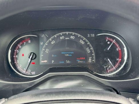 Used 2024 Toyota RAV4 LE AWD/4WD image 27
