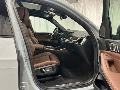Used 2025 BMW X5 xDrive50e w/ M Sport Package image 54