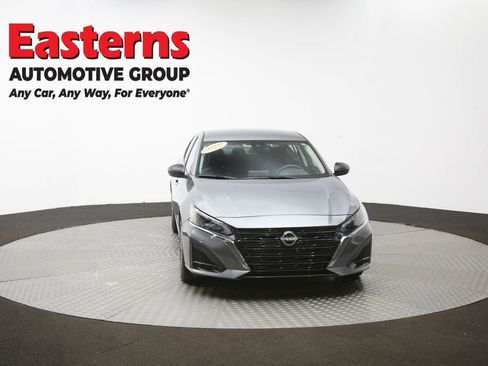Used 2025 Nissan Altima 2.5 SV image 51