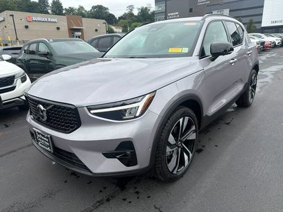 Used 2026 Volvo XC40 B5 Plus w/ Protection Package Premier