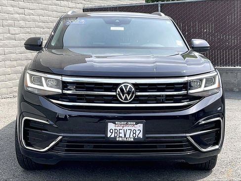Certified 2022 Volkswagen Atlas Cross Sport SEL R-Line AWD/4WD image 2