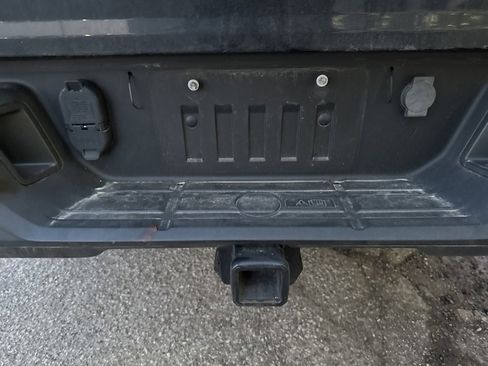 Used 2020 Ford Ranger XLT w/ Equipment Group 301A Mid image 11