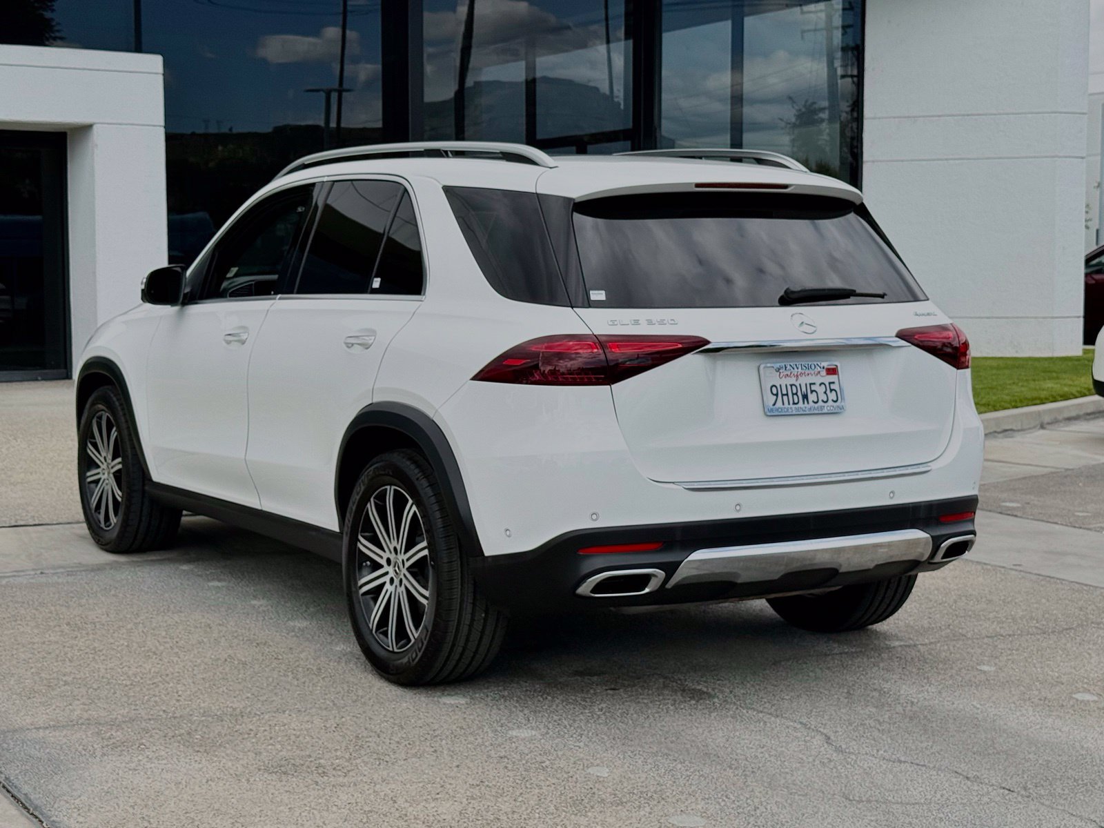 Used 2024 Mercedes-Benz GLE 350 4MATIC image 10
