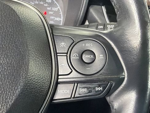 Used 2024 Toyota Corolla Cross SE image 25