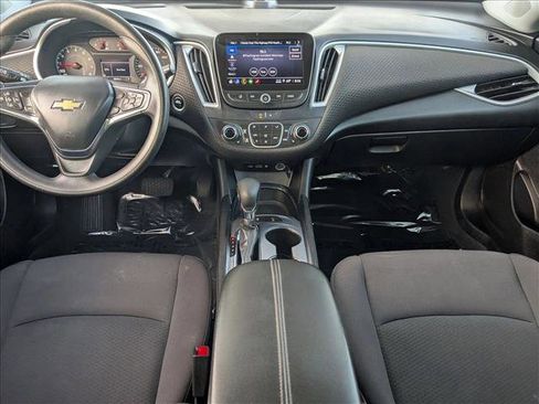 Used 2024 Chevrolet Malibu LT image 16