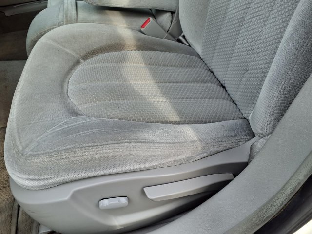 Used 2009 Buick Lucerne CX FWD image 17