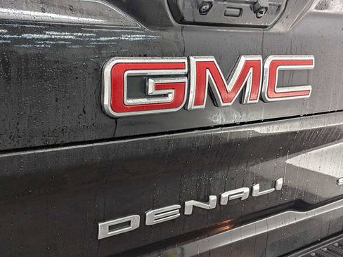 Used 2024 GMC Sierra 3500 Denali w/ Denali Reserve Package image 13