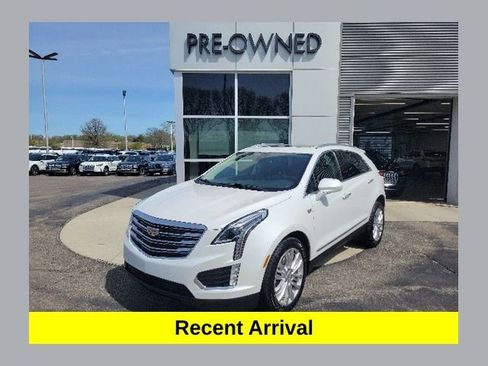 Used 2017 Cadillac XT5 Premium Luxury AWD/4WD image 1