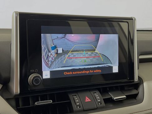 Used 2024 Toyota RAV4 XLE Premium image 28