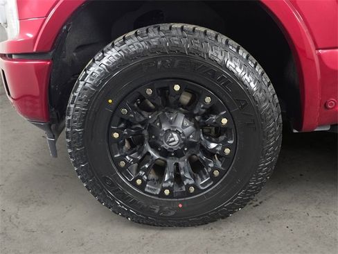 Used 2018 Ford F150 Platinum w/ Equipment Group 701A Luxury image 9