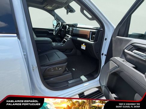 New 2026 GMC Sierra 2500 Denali w/ Denali Reserve Package AWD/4WD image 32