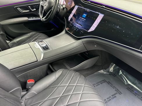 Certified 2023 Mercedes-Benz EQS 580 4MATIC Sedan image 33