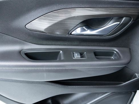 Used 2022 GMC Terrain SLE w/ Driver Convenience Package FWD image 27