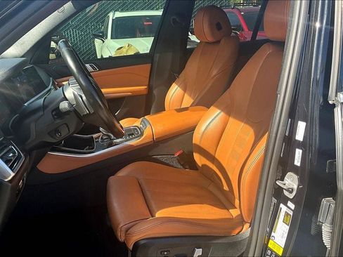 Used 2019 BMW X5 xDrive40i w/ Convenience Package AWD/4WD image 17