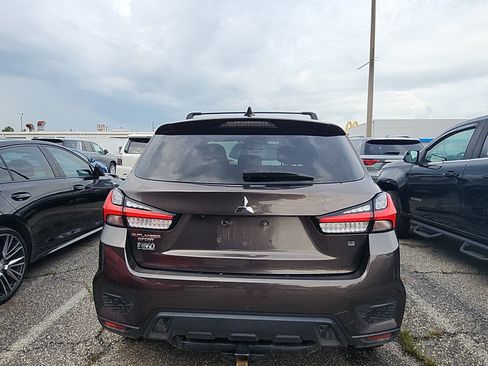 Used 2021 Mitsubishi Outlander Sport SE FWD image 4
