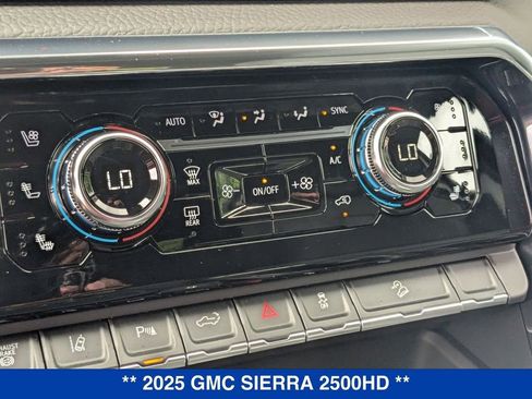 New 2025 GMC Sierra 2500 Denali w/ Denali Reserve Package image 27