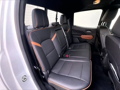 Used 2023 GMC Canyon AT4 w/ AT4 Premium Package image 22