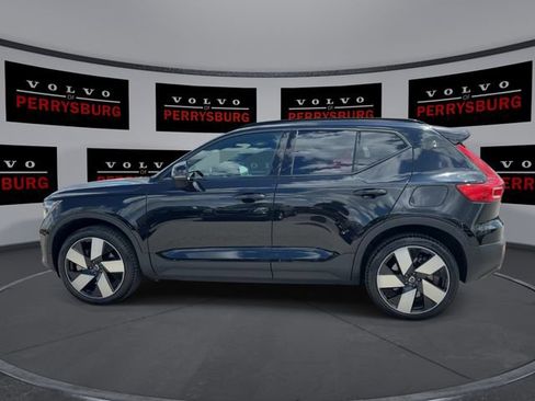 Used 2023 Volvo XC40 Recharge Ultimate w/ Protection Package Premier AWD/4WD image 5