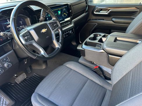 Used 2024 Chevrolet Silverado 2500 LT image 10