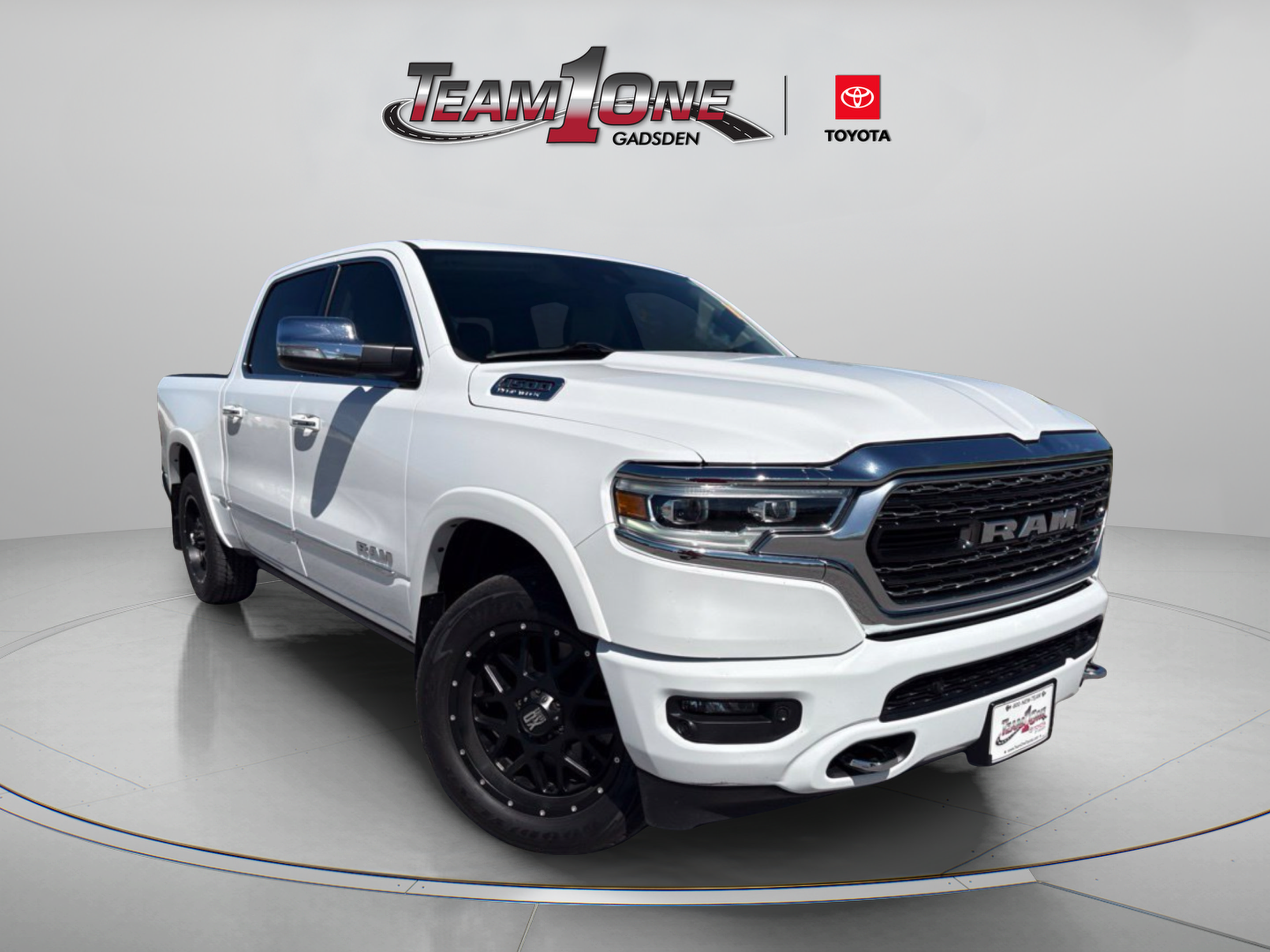 Used 2021 RAM 1500 Limited AWD/4WD image 2