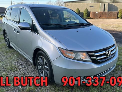 Used 2015 Honda Odyssey Touring image 4