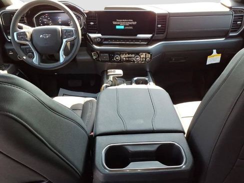 New 2026 Chevrolet Silverado 1500 RST AWD/4WD image 16