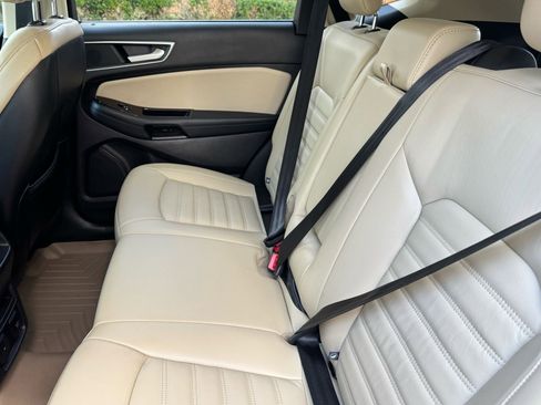 Used 2018 Ford Edge SEL w/ Equipment Group 201A image 29