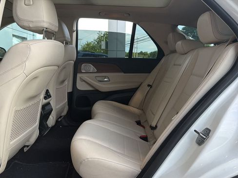 Used 2021 Mercedes-Benz GLE 350 4MATIC image 16