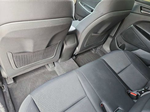 Used 2018 Hyundai Tucson SEL image 19