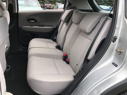 Used 2016 Honda HR-V LX image 24