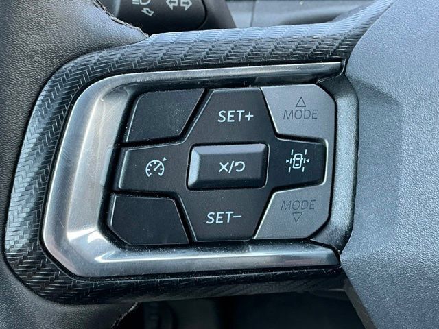 Used 2024 Ford Mustang Coupe RWD image 27