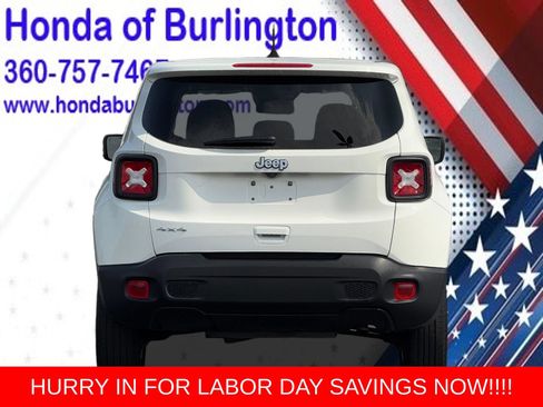 Used 2023 Jeep Renegade Latitude AWD/4WD image 5