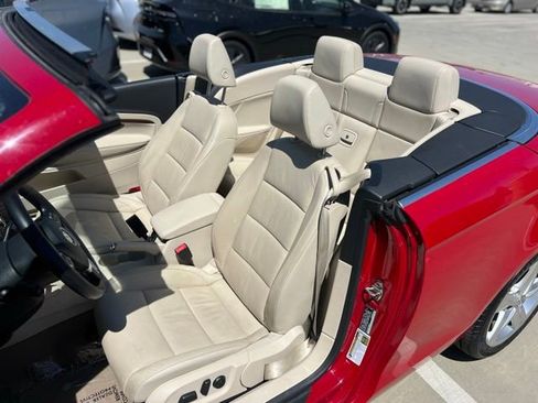 Used 2012 Volkswagen Eos Lux FWD image 16