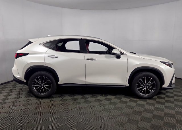 Used 2024 Lexus NX 250 FWD image 11
