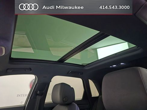 Used 2023 Audi Q3 2.0T Premium w/ Convenience Package AWD/4WD image 18