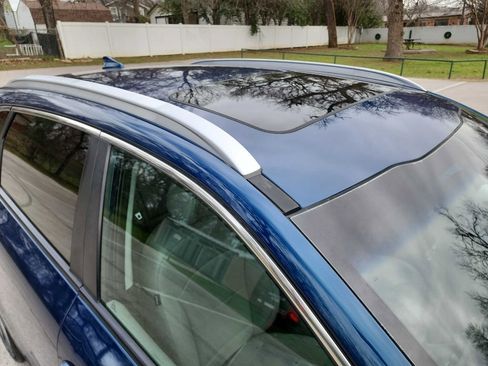 Used 2019 Kia Niro Touring image 11