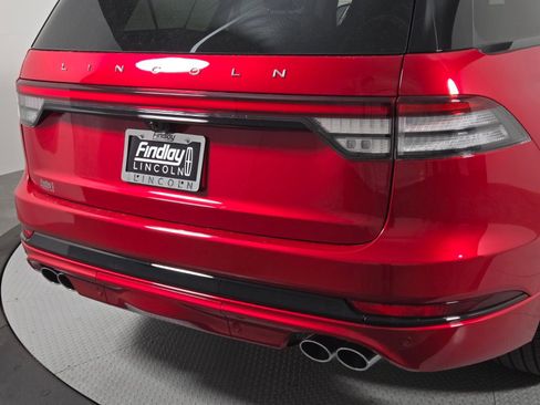 New 2026 Lincoln Aviator 2WD w/ Jet Appearance Package image 5