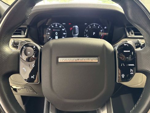 Used 2018 Land Rover Range Rover Velar R-Dynamic SE AWD/4WD image 29