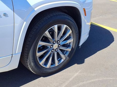 Certified 2023 Chevrolet Traverse Premier w/ LPO, Floor Liner Package AWD/4WD image 34