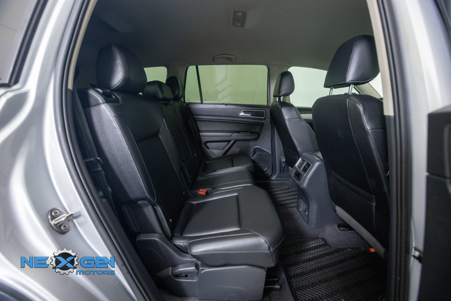 Used 2019 Volkswagen Atlas SE w/ Towing Package AWD/4WD image 38