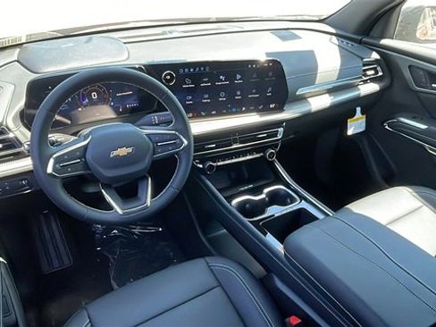 New 2026 Chevrolet Traverse LT w/ LPO, Floor Liner Package image 14