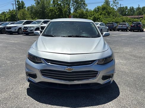 Used 2018 Chevrolet Malibu LT FWD image 8