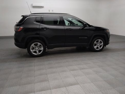 Used 2024 Jeep Compass Latitude w/ Altitude Special Edition AWD/4WD image 10