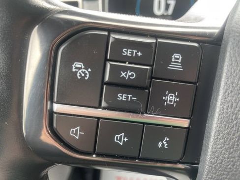 Certified 2021 Ford F150 Platinum w/ FX4 Off-Road Package image 31