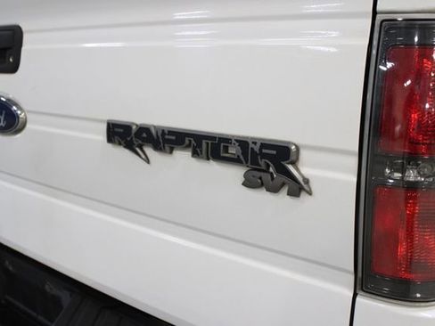 Used 2010 Ford F150 Raptor image 30