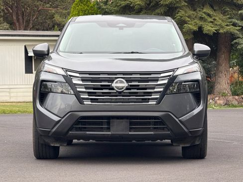 Used 2025 Nissan Rogue SV AWD/4WD image 9