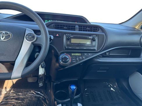 Used 2013 Toyota Prius C One image 11